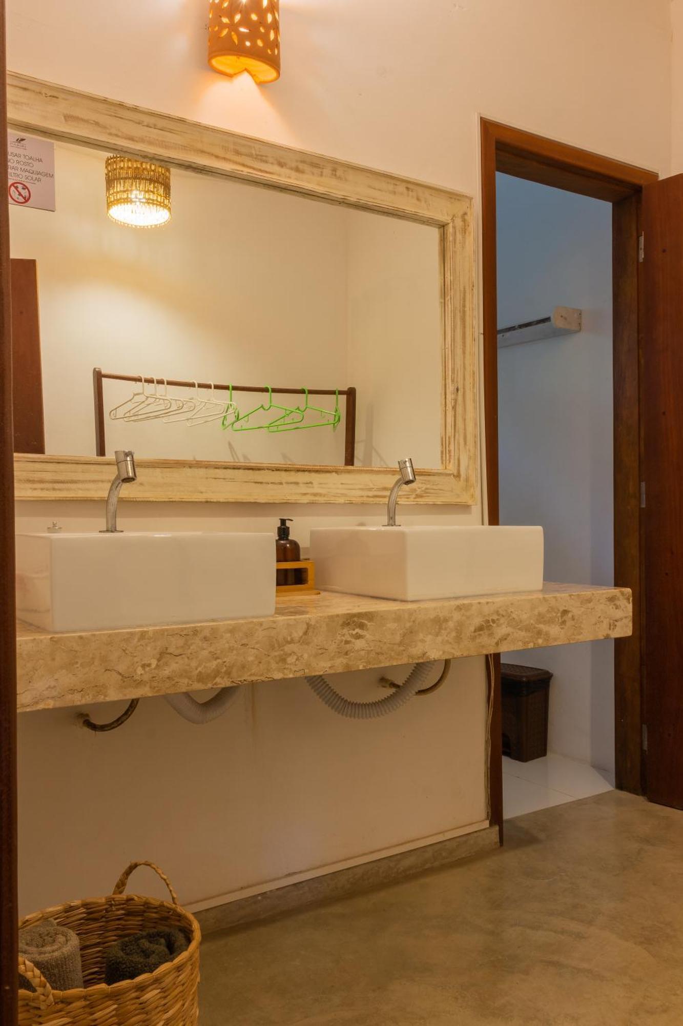 Pariri Suites 托兰克索 外观 照片