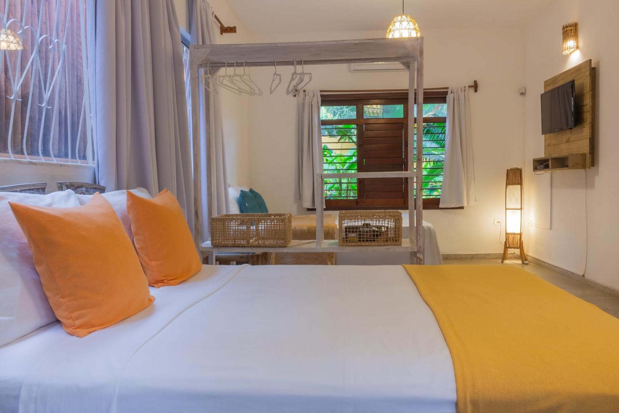 Pariri Suites 托兰克索 外观 照片